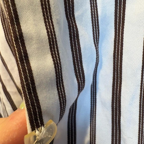 Jones New York WompBrown and White Striped Shirt. EUC! Size 2X - Picture 5 of 5